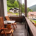 아파트 Haus Anna Appartementhaus 바트키르히하임